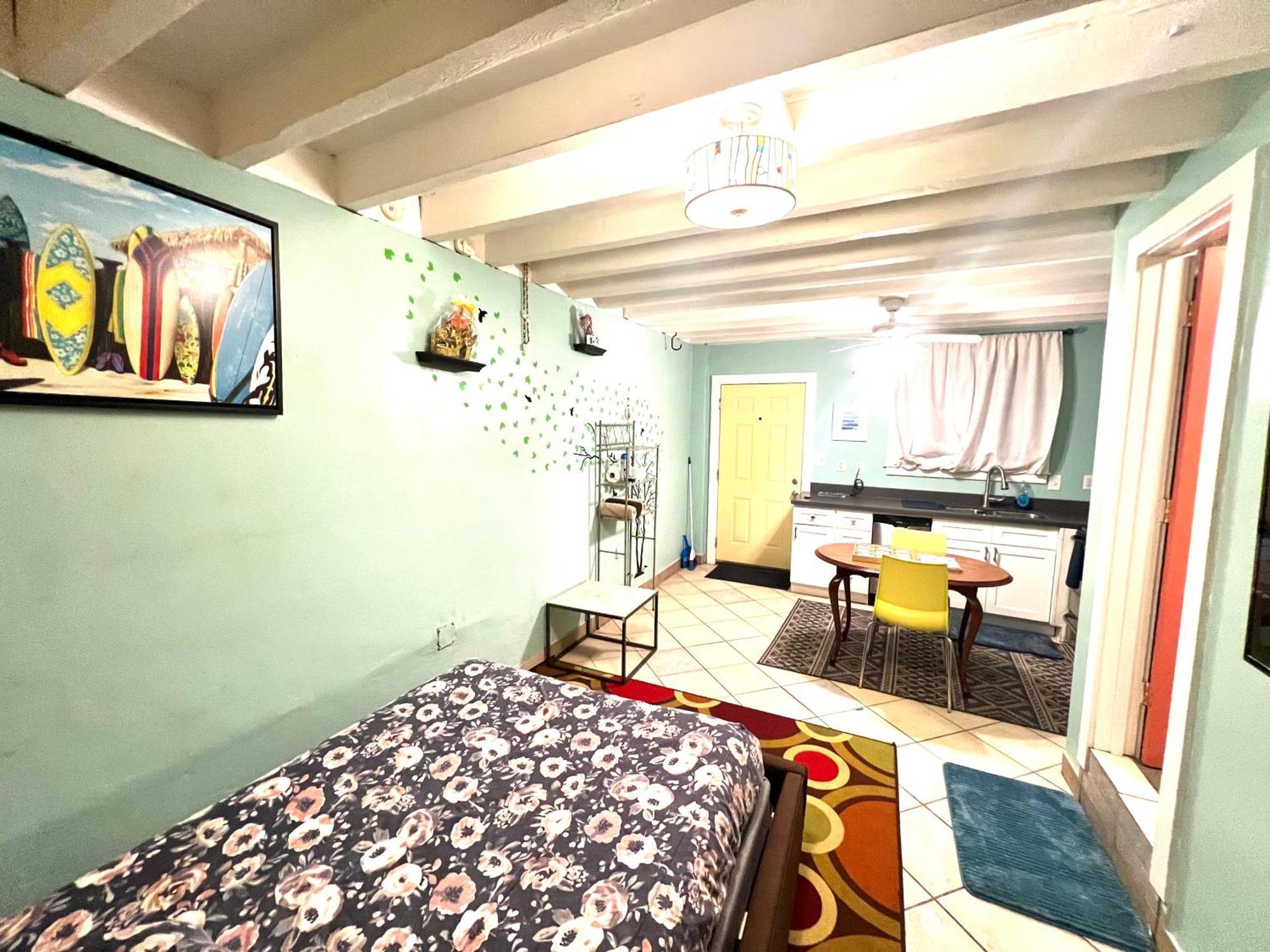New Orleans French Quarter Inn Extérieur photo